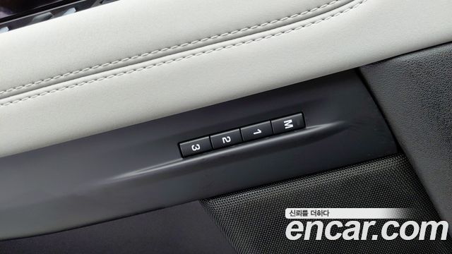 Land Rover Range Rover Evoque P250 R-Dynamic SE — пробег 46 122 км — фото 5 из 5