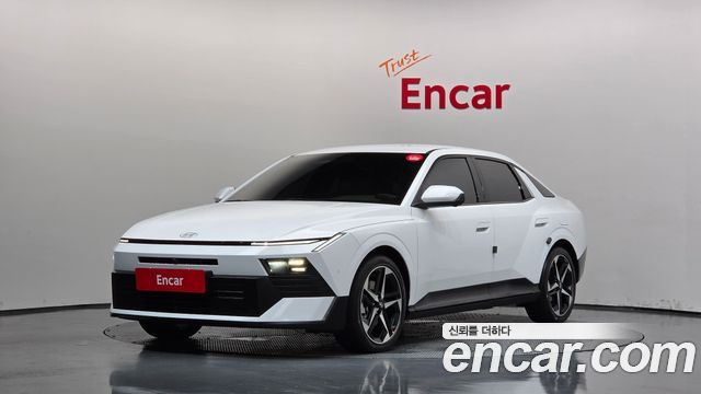 Hyundai AVANTE 2.0 Inspiration — пробег 312 км — фото 1 из 5