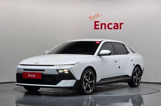 Hyundai AVANTE 2.0 Inspiration — пробег 312 км — фото 1 из 5