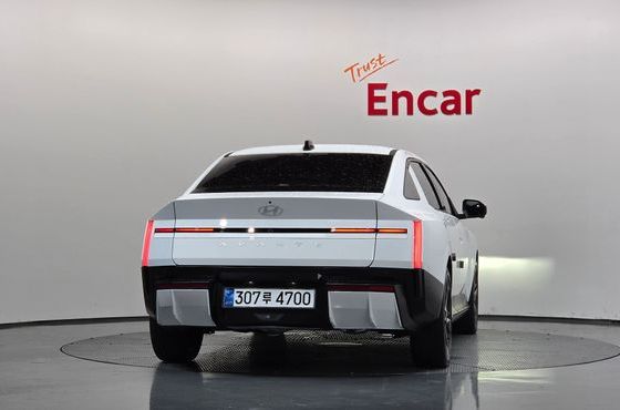 Hyundai AVANTE 2.0 Inspiration — пробег 312 км — фото 4 из 5