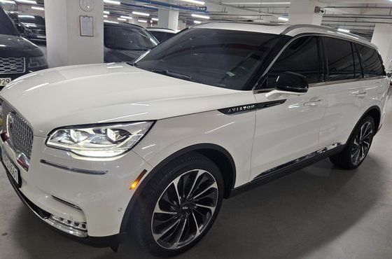 Lincoln Aviator 3.0 Reserve AWD — пробег 66 201 км — фото 2 из 5