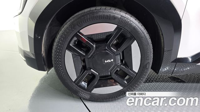 Kia EV9 Long Range 4WD Earth — пробег 44 062 км — фото 5 из 5