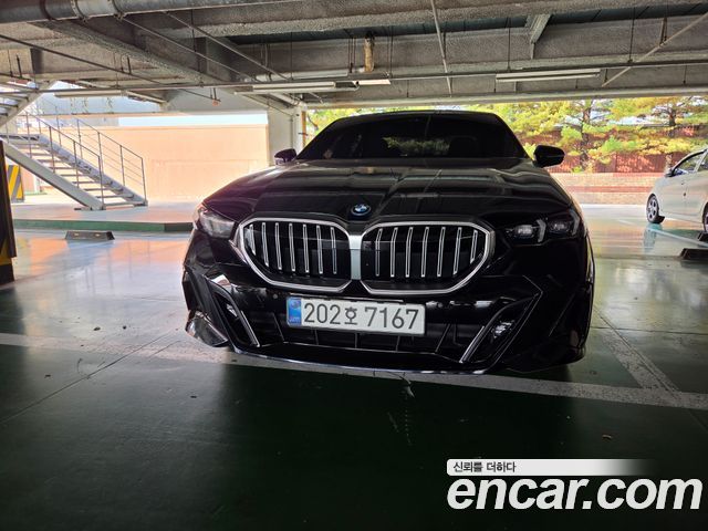 BMW 5-Series 530e M Sport — пробег 30 170 км — фото 3 из 5