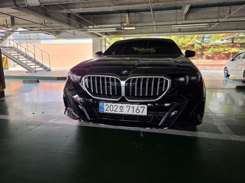 BMW 5-Series 530e M Sport — пробег 30 170 км — фото 3 из 5