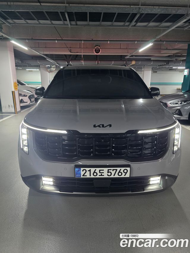Kia Carnival Diesel 7-Seater Gravity — пробег 17 300 км — фото 2 из 5