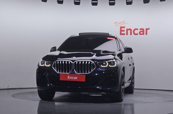 BMW X6 xDrive40i M Sport — пробег 75 571 км — фото 3 из 5