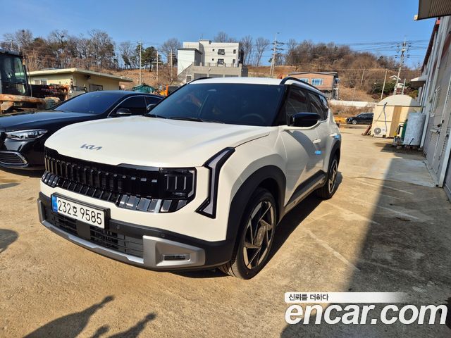 Kia Seltos HEV 1.6 2WD Signature — пробег 2 045 км — фото 2 из 5