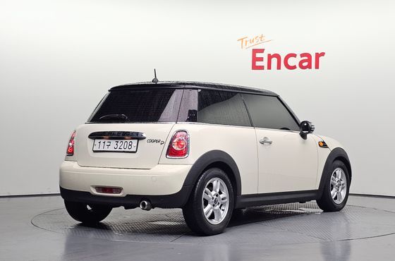 Mini Cooper Special Edition Second Generation — пробег 97 446 км — фото 2 из 5