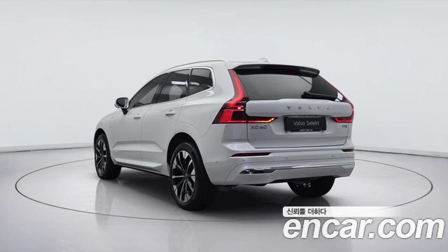 Volvo XC60 T8 Ultra Bright — пробег 20 328 км — фото 4 из 5