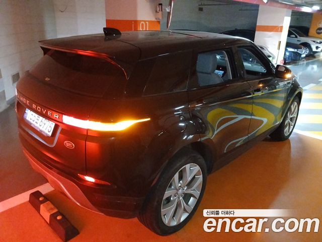 Land Rover Range Rover Evoque P250 SE — пробег 68 152 км — фото 4 из 5