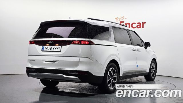 Kia Carnival Diesel 9-Seater Prestige — пробег 79 276 км — фото 2 из 5