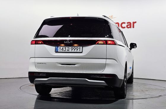 Kia Carnival Diesel 9-Seater Prestige — пробег 79 276 км — фото 4 из 5