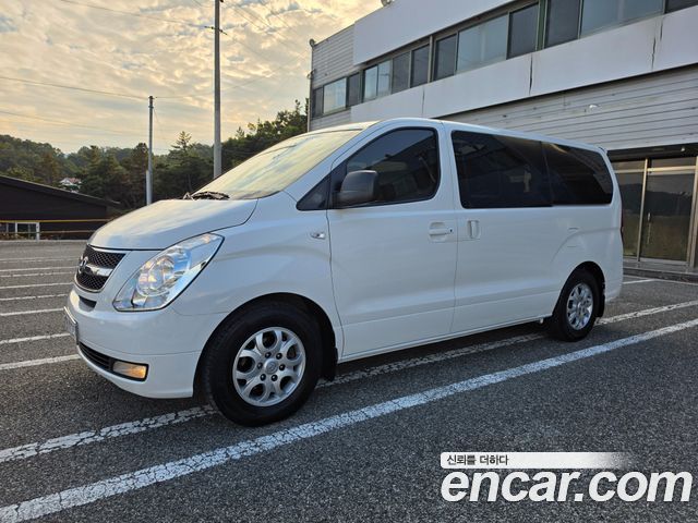 Hyundai Starex 12-Seater Wagon CVX Luxury — пробег 101 000 км — фото 1 из 5