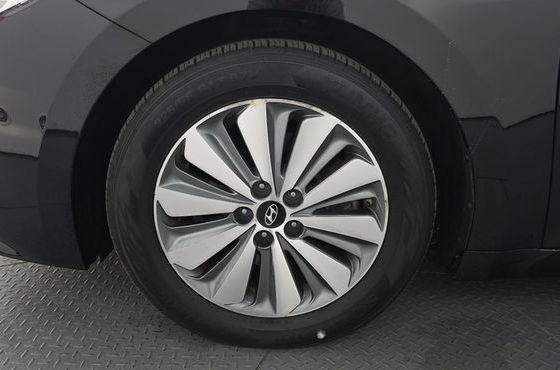 Hyundai Grandeur Premium — пробег 128 382 км — фото 5 из 5