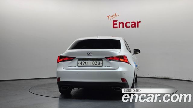 Lexus IS Supreme — пробег 41 742 км — фото 4 из 5