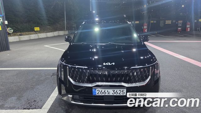 Kia Carnival Gasoline 9-Seater Hi Limousine Signature — пробег 24 000 км — фото 5 из 5