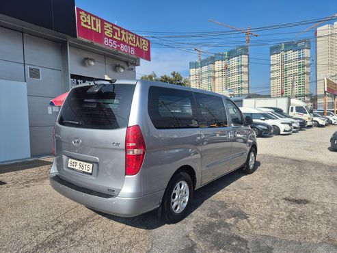 Hyundai Starex 3-Seater VAN CVX Luxury — пробег 51 562 км — фото 4 из 5