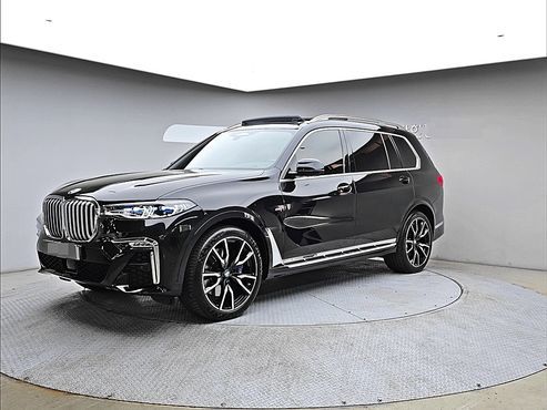 BMW X7 xDrive 40i M Sport 7STR — пробег 26 867 км — фото 3 из 5