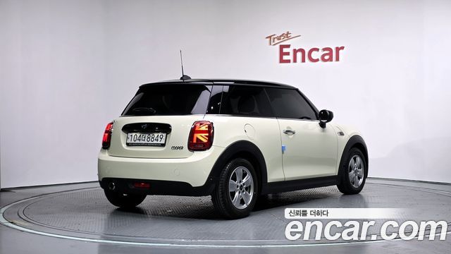 Mini Cooper Standard Third Generation — пробег 60 641 км — фото 2 из 5