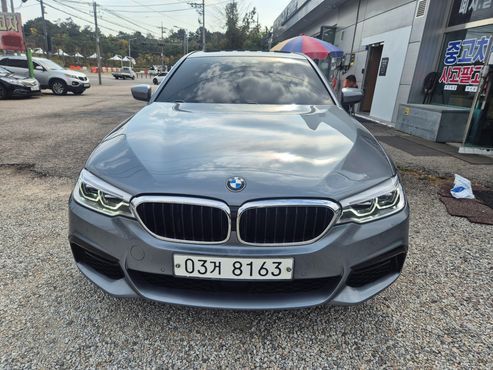 BMW 5-Series 520d xDrive M Sport Package Plus — пробег 80 644 км — фото 1 из 5