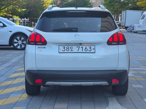 Peugeot 2008 1.6 BlueHDi Allure GC — пробег 57 000 км — фото 2 из 5