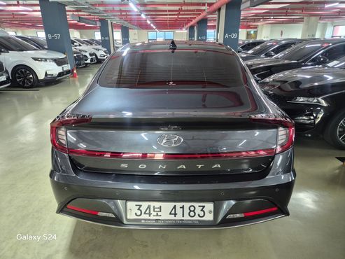 Hyundai Sonata 2.0 Premium — пробег 102 076 км — фото 3 из 5