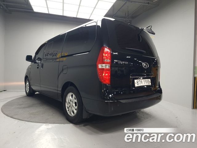 Hyundai Starex 5-Seater VAN CVX Premium — пробег 215 000 км — фото 4 из 5