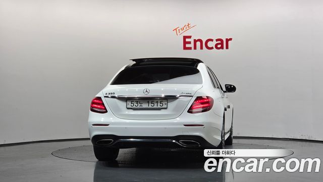Mercedes-Benz E-Class из Кореи Encar