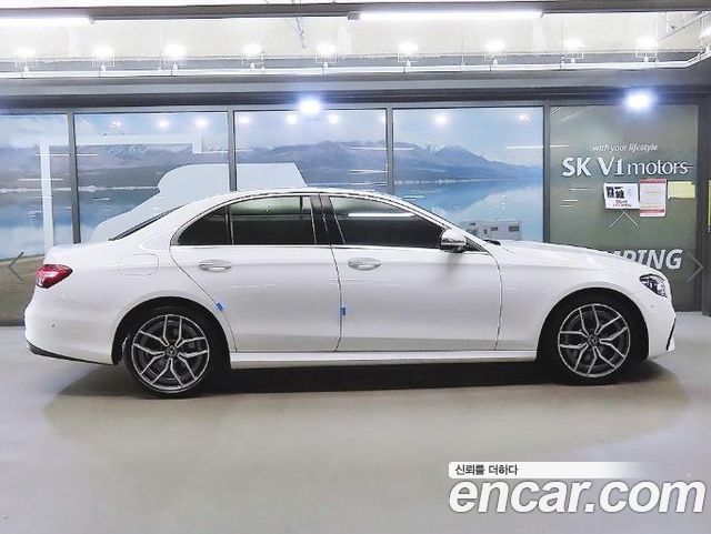 Mercedes-Benz E-Class E220d 4MATIC AMG Line — пробег 45 271 км — фото 3 из 5