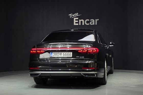 Audi A8 55 TFSI Quattro LWB — пробег 47 612 км — фото 4 из 5