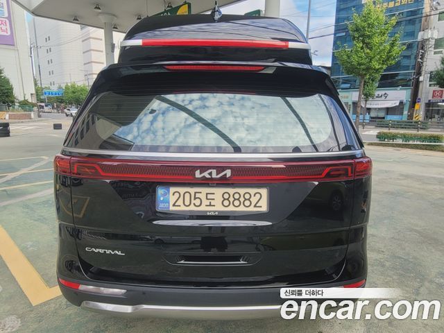 Kia Carnival Gasoline 9-Seater Signature — пробег 69 935 км — фото 2 из 5