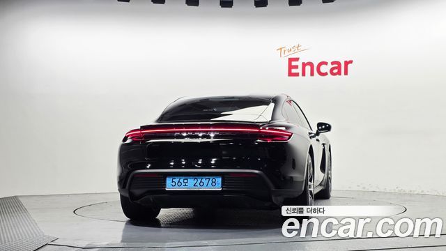 Porsche Taycan из Кореи Encar