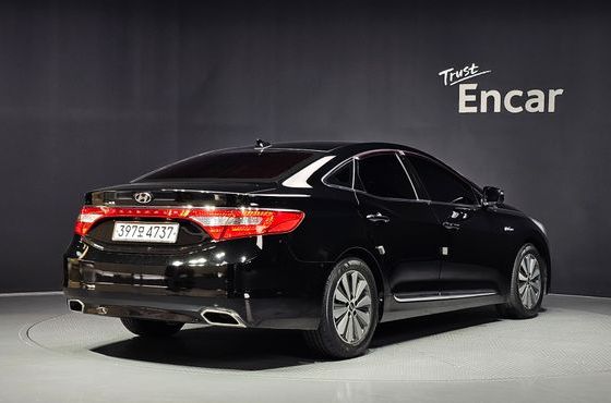 Hyundai Grandeur Premium — пробег 208 560 км — фото 2 из 5