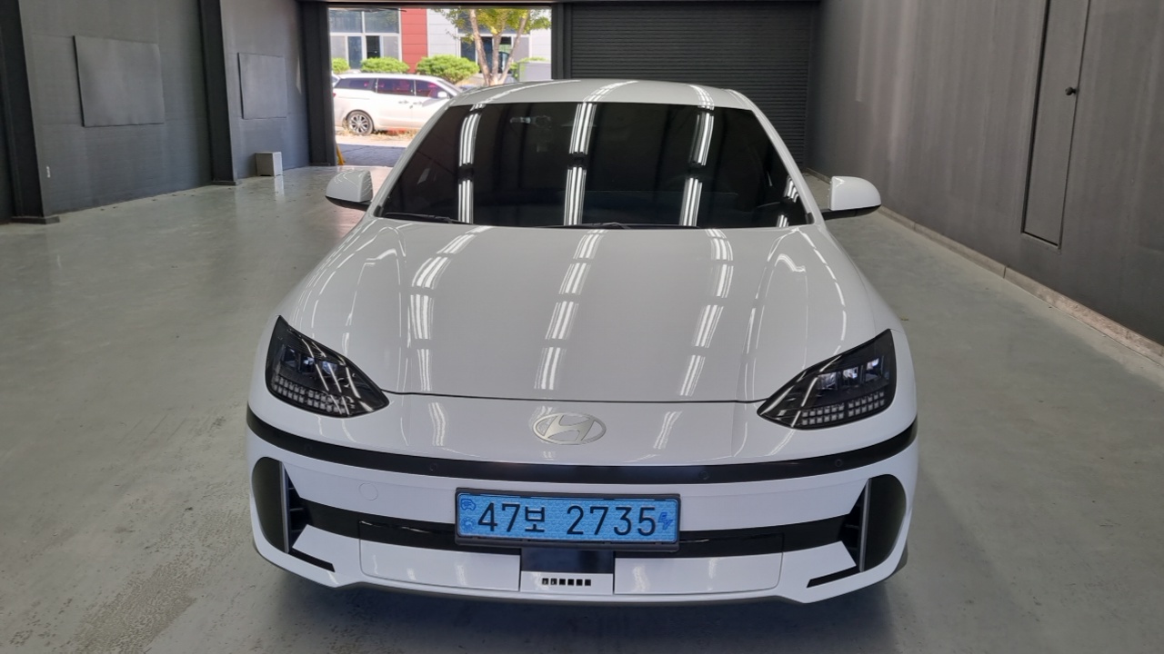 Hyundai Ioniq6 Standard E-Value+ — пробег 30 000 км — фото 4 из 5
