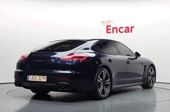 Porsche Panamera 3.6 AWD Edition 970 — пробег 79 190 км — фото 2 из 5
