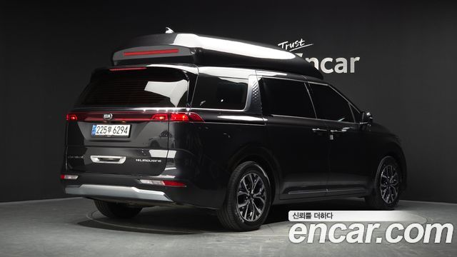 Kia Carnival Diesel 9-Seater Hi-Limousine(Special Vehicle) — пробег 152 989 км — фото 2 из 5