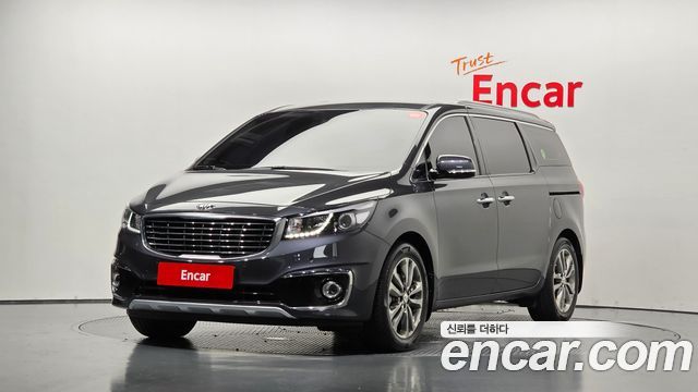 Kia Carnival 9-seater Prestige — пробег 72 374 км — фото 1 из 5