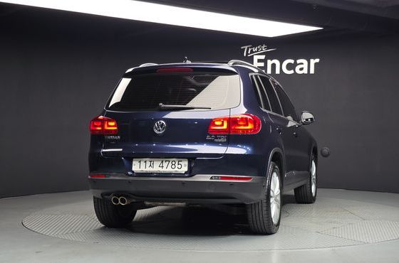 Volkswagen Tiguan 2.0 TDI Premium 5N — пробег 58 681 км — фото 4 из 5