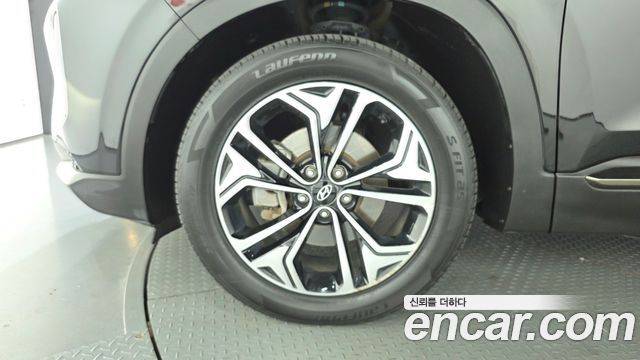 Hyundai Santafe из Кореи Encar