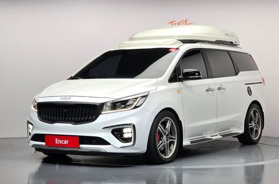 Kia Carnival 9-seater Prestige — пробег 209 290 км — фото 1 из 5