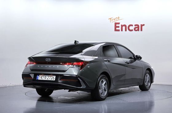 Hyundai AVANTE 1.6 LPi Smart — пробег 32 714 км — фото 2 из 5