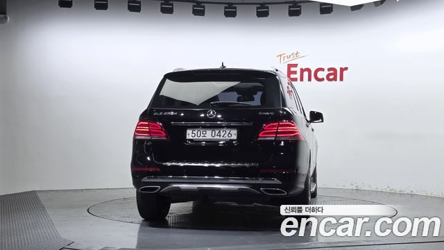 Mercedes-Benz GLE-Class GLE250 d 4MATIC — пробег 102 501 км — фото 4 из 5