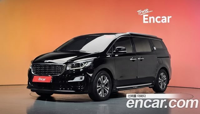 Kia Carnival 11-Seater Prestige — пробег 110 271 км — фото 1 из 5