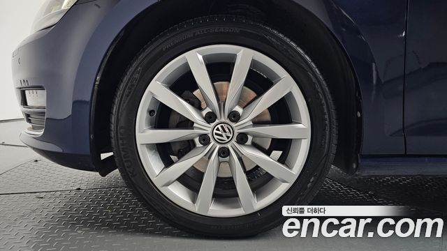 Volkswagen Golf 1.4 TSI — пробег 46 469 км — фото 5 из 5