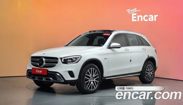 Mercedes-Benz GLC-Class GLC300e 4MATIC — пробег 40 450 км — фото 1 из 5