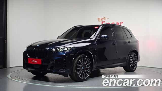 BMW X5 xDrive 50e M Sport — пробег 8 516 км — фото 1 из 5