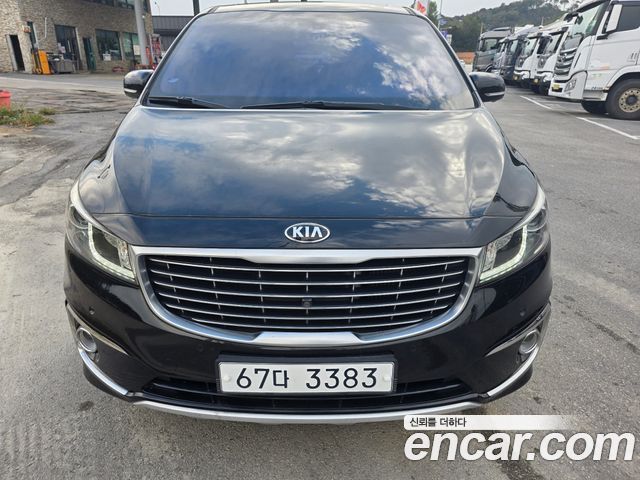 Kia Carnival 7-seater Limousine President — пробег 104 685 км — фото 3 из 5