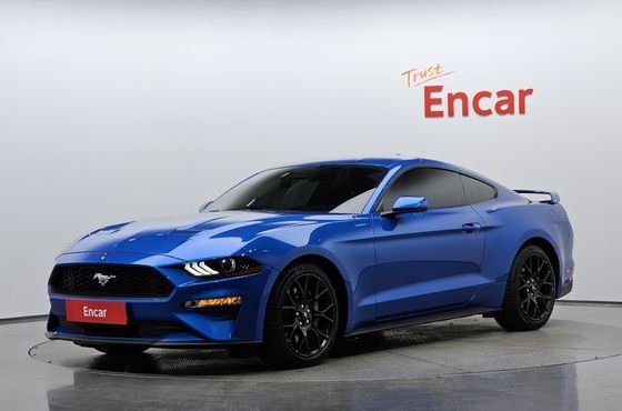 Ford Mustang Coupe — пробег 43 869 км — фото 1 из 5