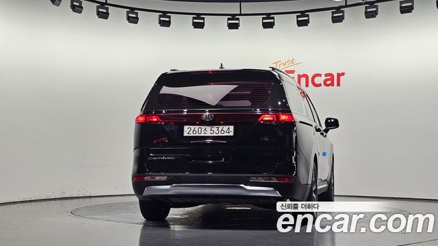 Kia Carnival Diesel 9-Seater Noblesse — пробег 92 946 км — фото 4 из 5