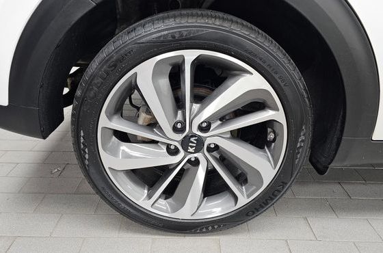 Kia Niro Noblesse — пробег 105 770 км — фото 5 из 5